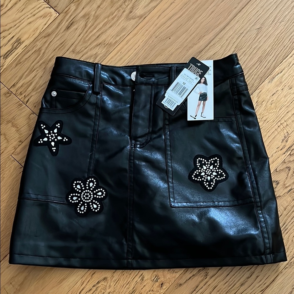 NWT - 12 Black Mini Skirt girl with Silver Embellishments